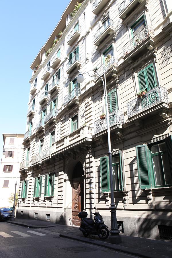 B&B Palazzo Scaramella Salerno Buitenkant foto
