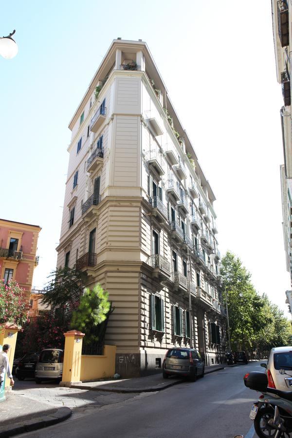 B&B Palazzo Scaramella Salerno Buitenkant foto